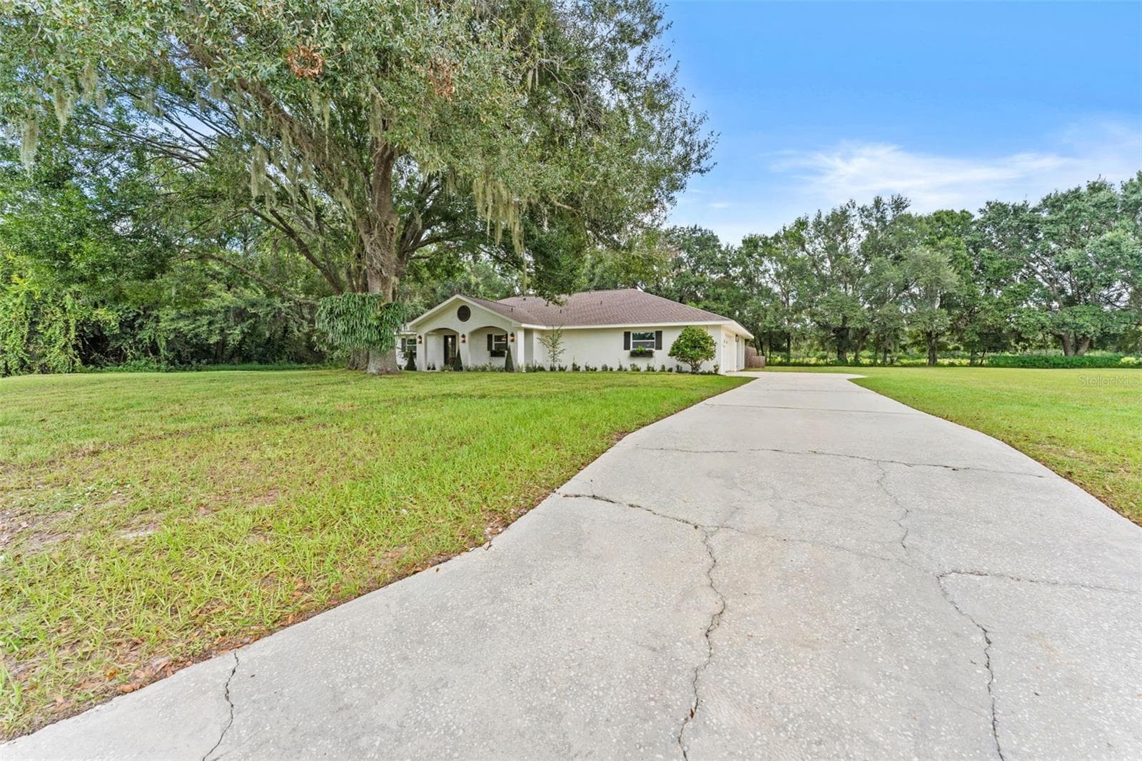 10204 TRANQUIL LANE — photo 2 of 44