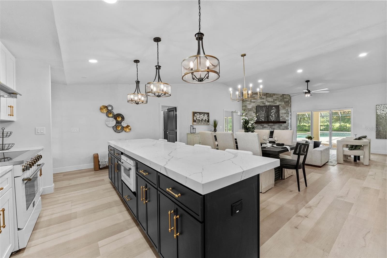 10204 TRANQUIL LANE — photo 8 of 44