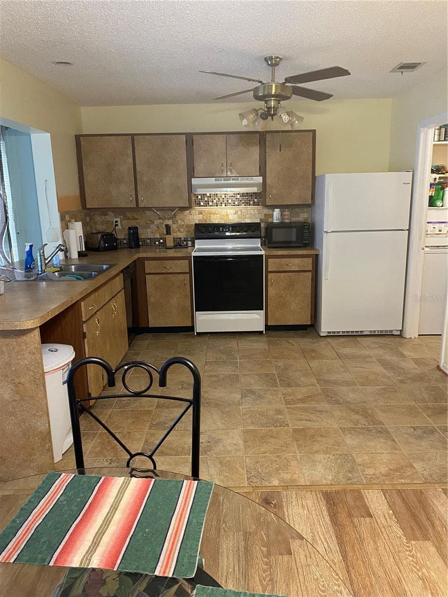 8503 GAILLARD AVENUE — photo 9 of 26