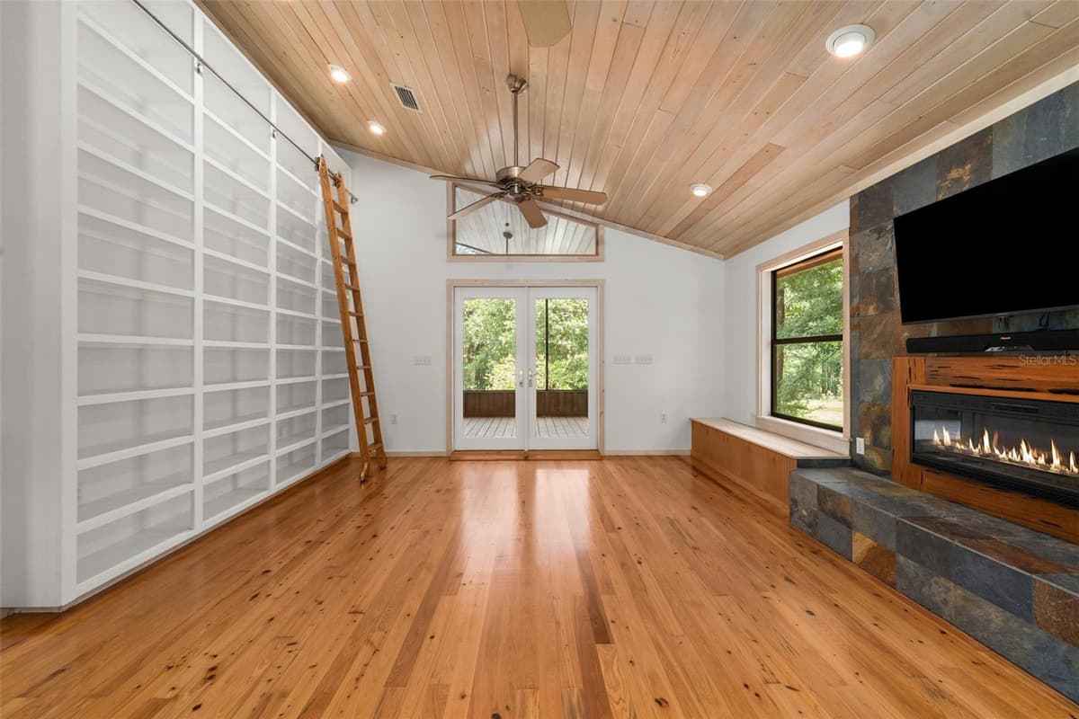 11715 122ND TERRACE — photo 46 of 76