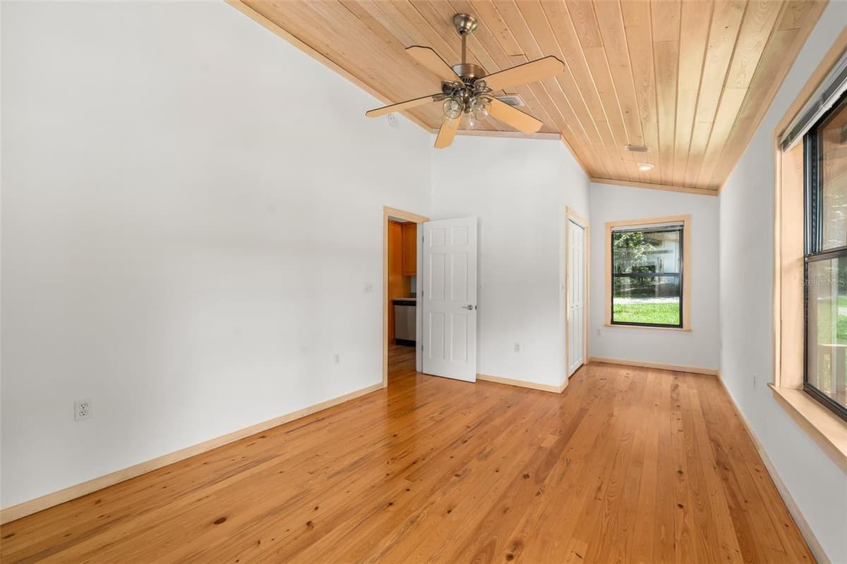 11715 122ND TERRACE — photo 44 of 76