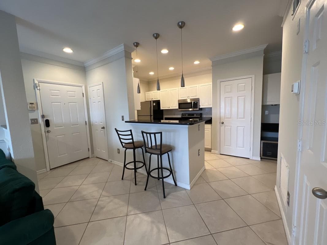 4307 BAYSIDE VILLAGE DRIVE — photo 3 of 7