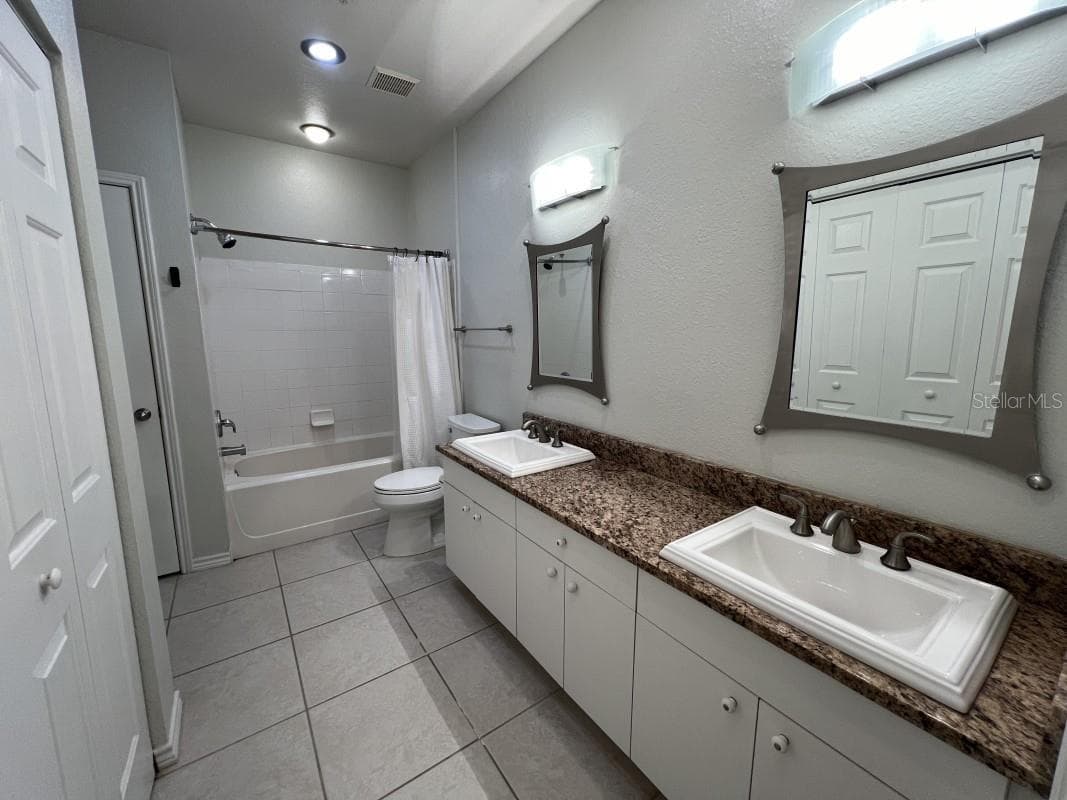 4307 BAYSIDE VILLAGE DRIVE — photo 4 of 7