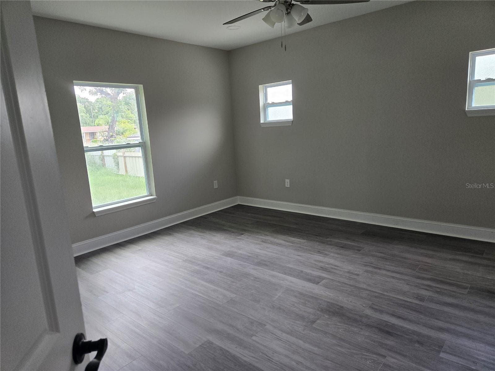701 LINEBAUGH AVENUE — photo 16 of 24