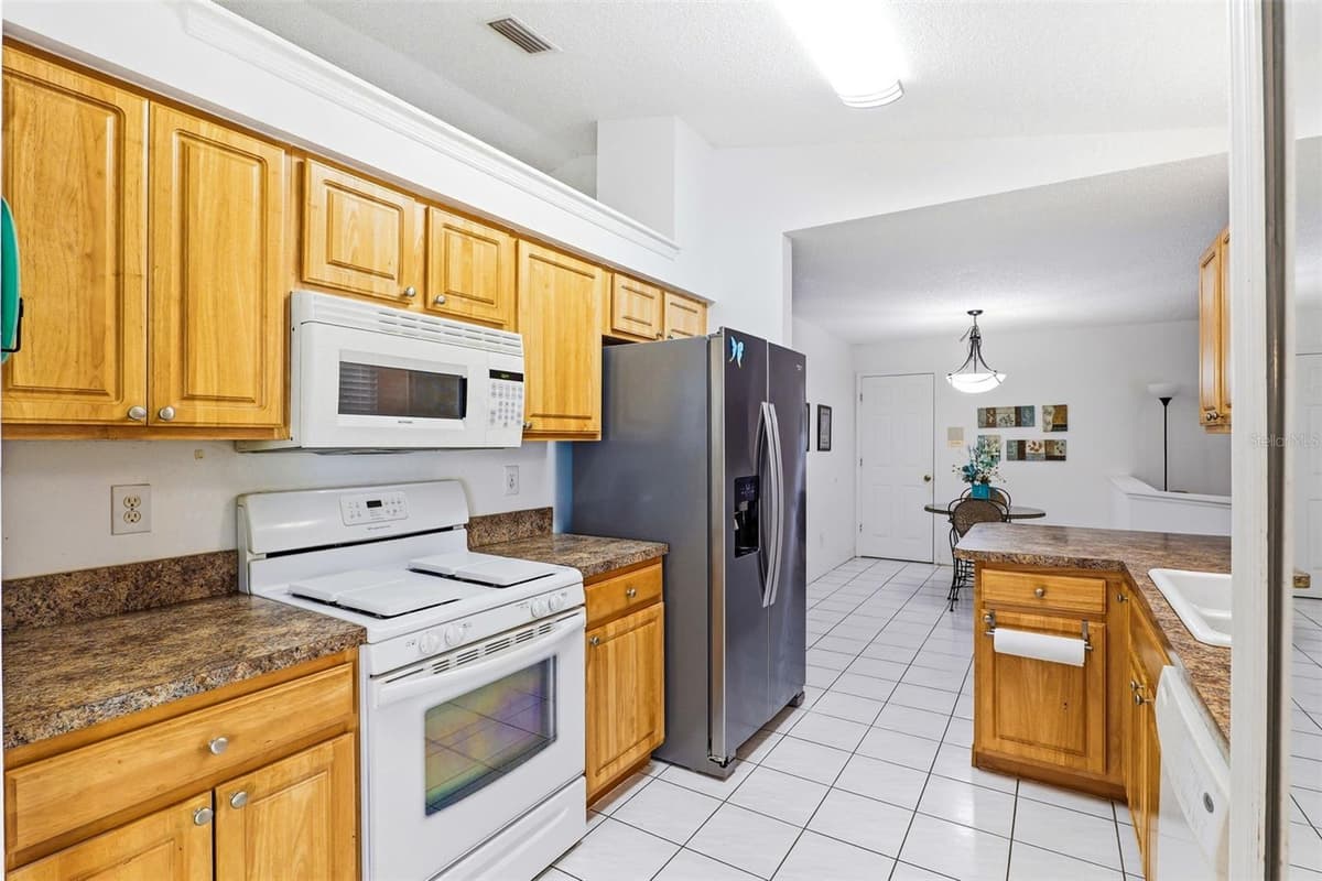 3065 PINEDA CROSSING DRIVE — photo 14 of 50