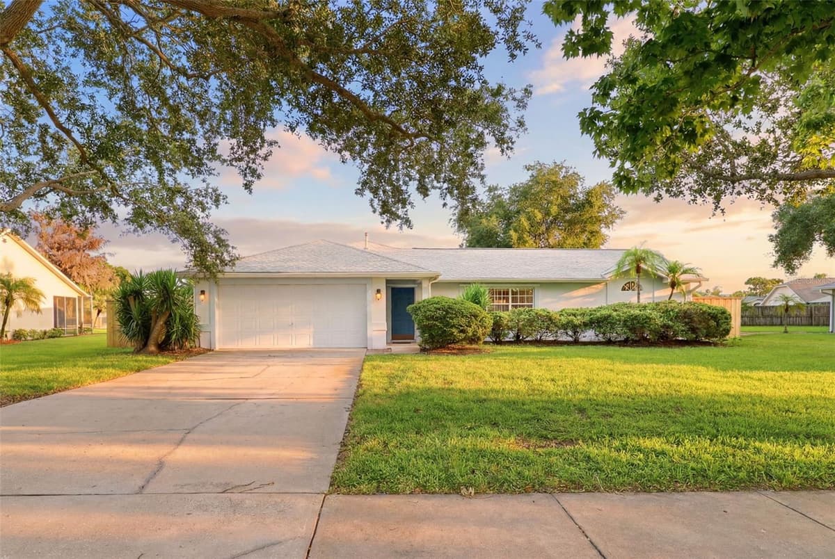 3065 PINEDA CROSSING DRIVE — photo 3 of 50