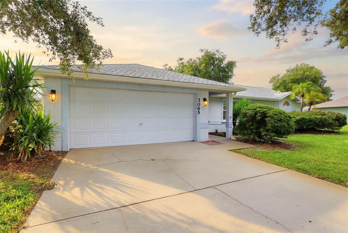 3065 PINEDA CROSSING DRIVE — photo 4 of 50