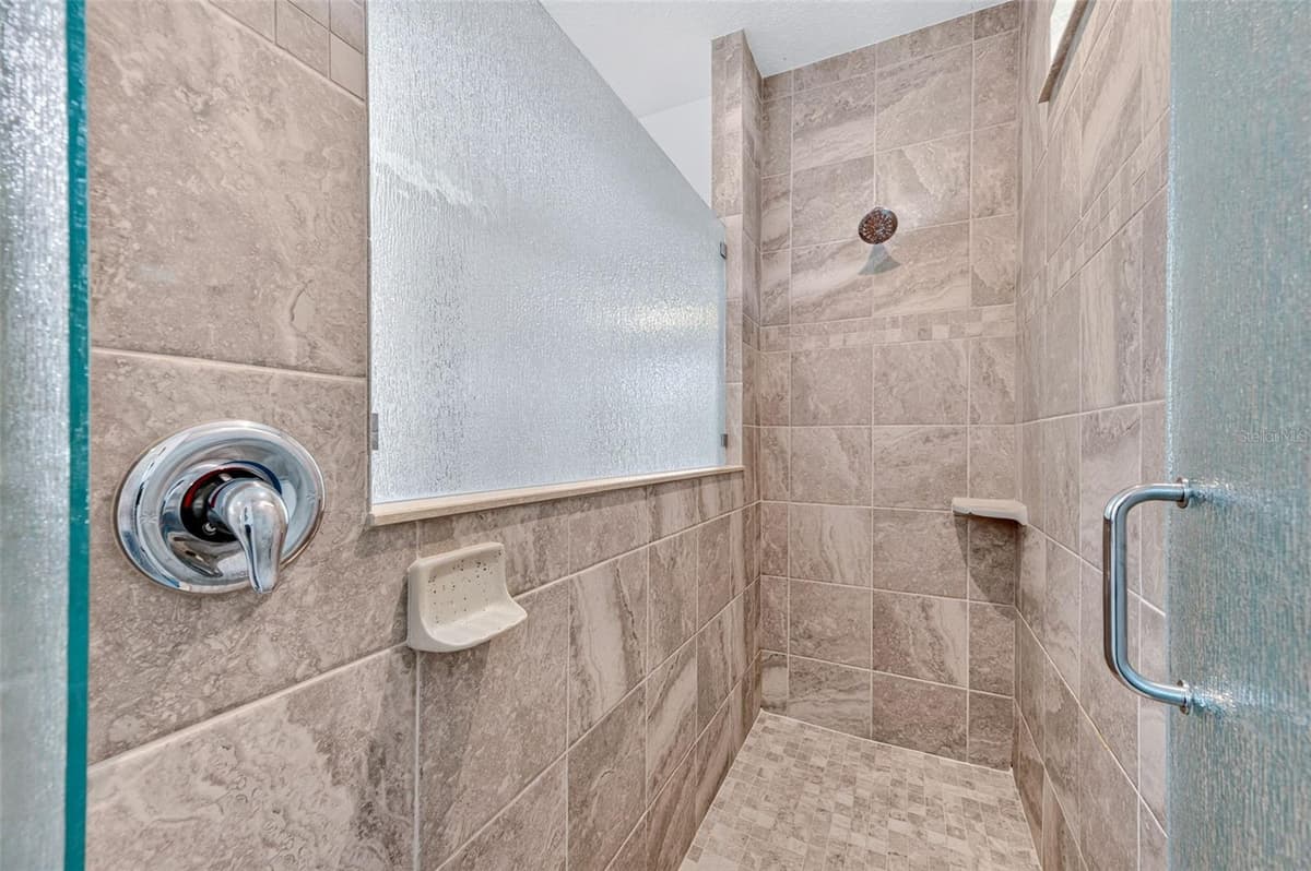 3468 DIAMOND LEAF DRIVE — photo 38 of 71