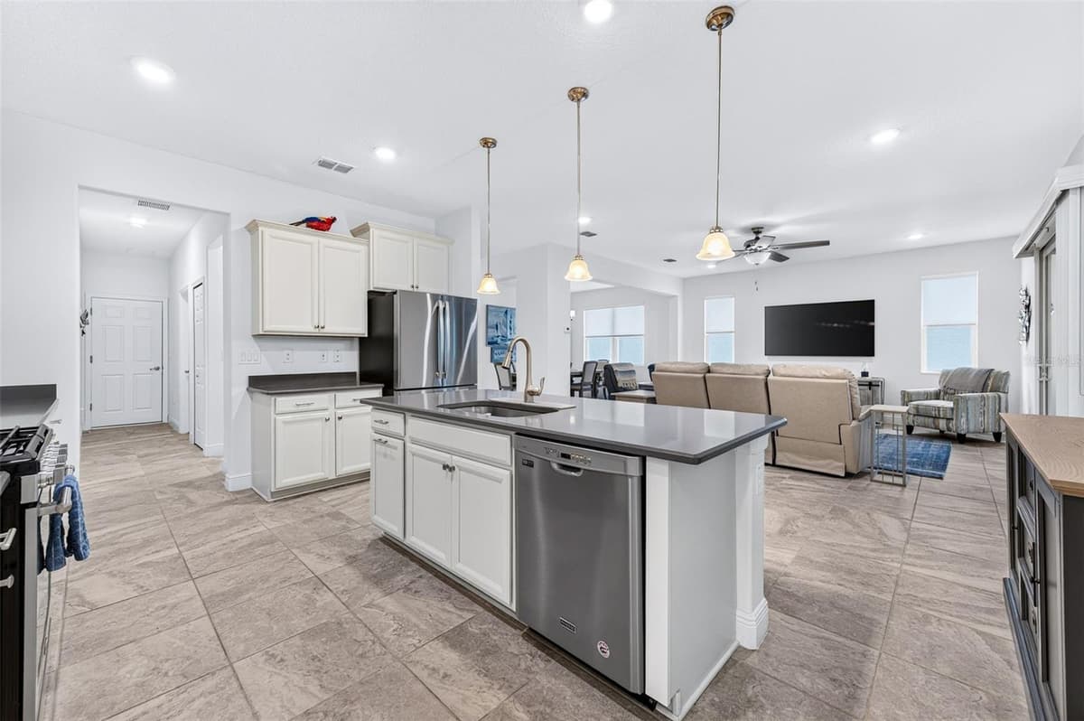 3468 DIAMOND LEAF DRIVE — photo 19 of 71