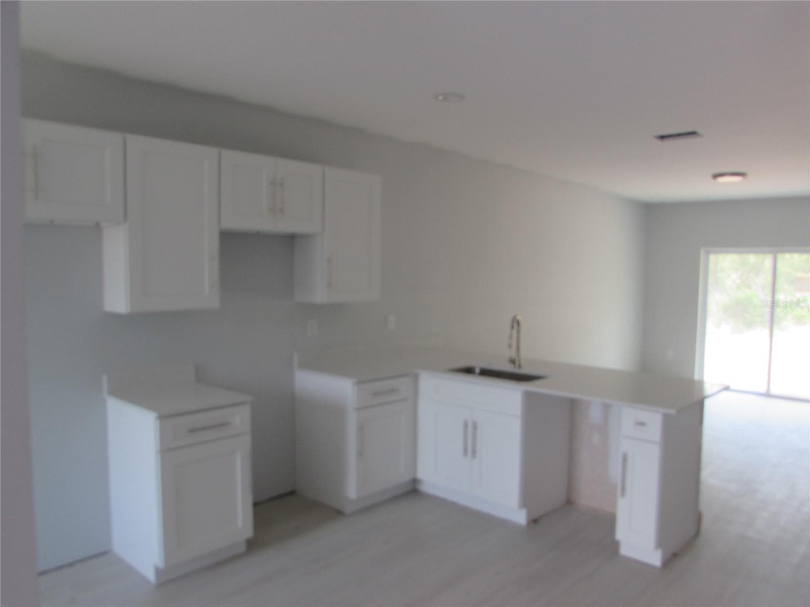 17091 CARLEEN AVENUE — photo 3 of 16