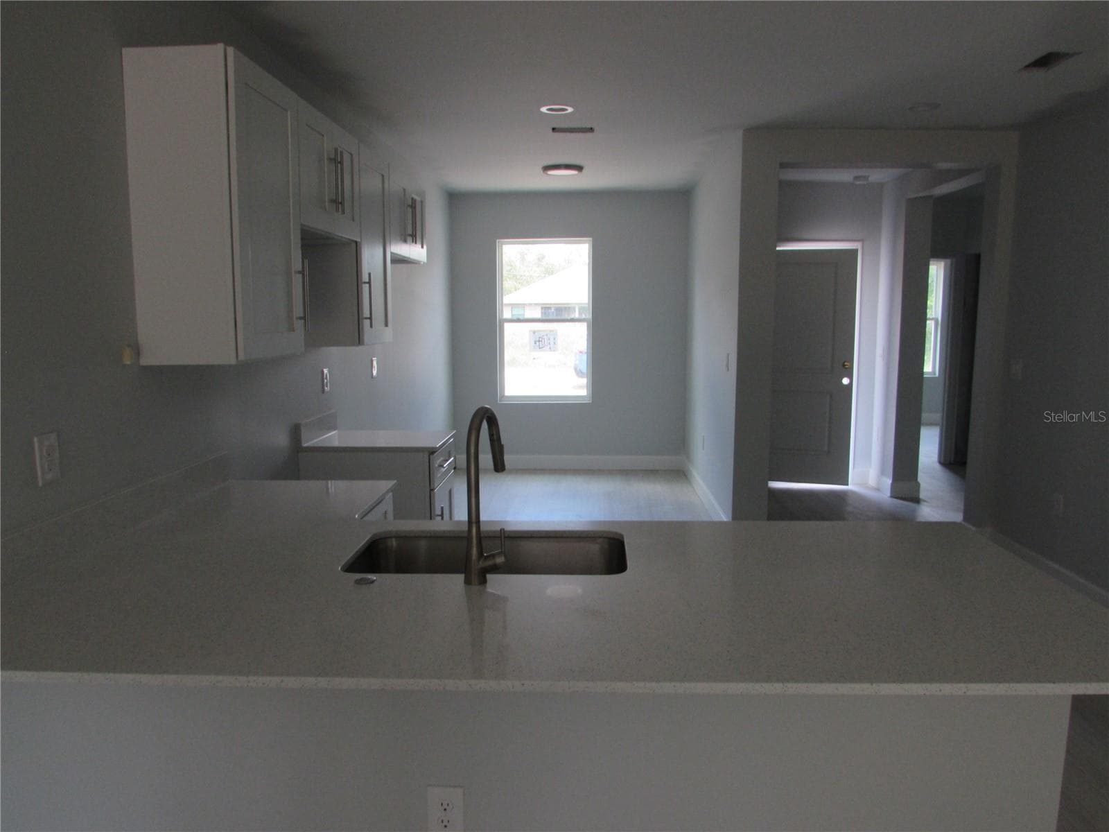 17091 CARLEEN AVENUE — photo 14 of 16