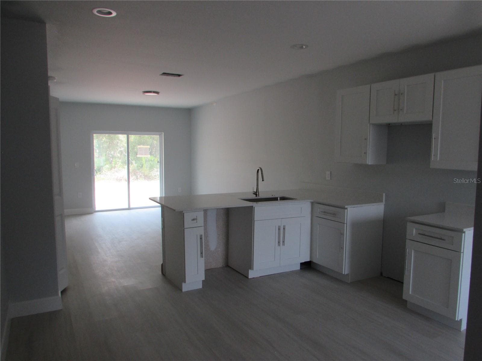 17091 CARLEEN AVENUE — photo 10 of 16
