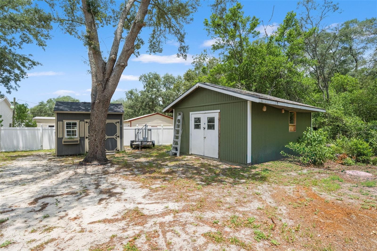8343 YELLOW PINE AVENUE — photo 40 of 59