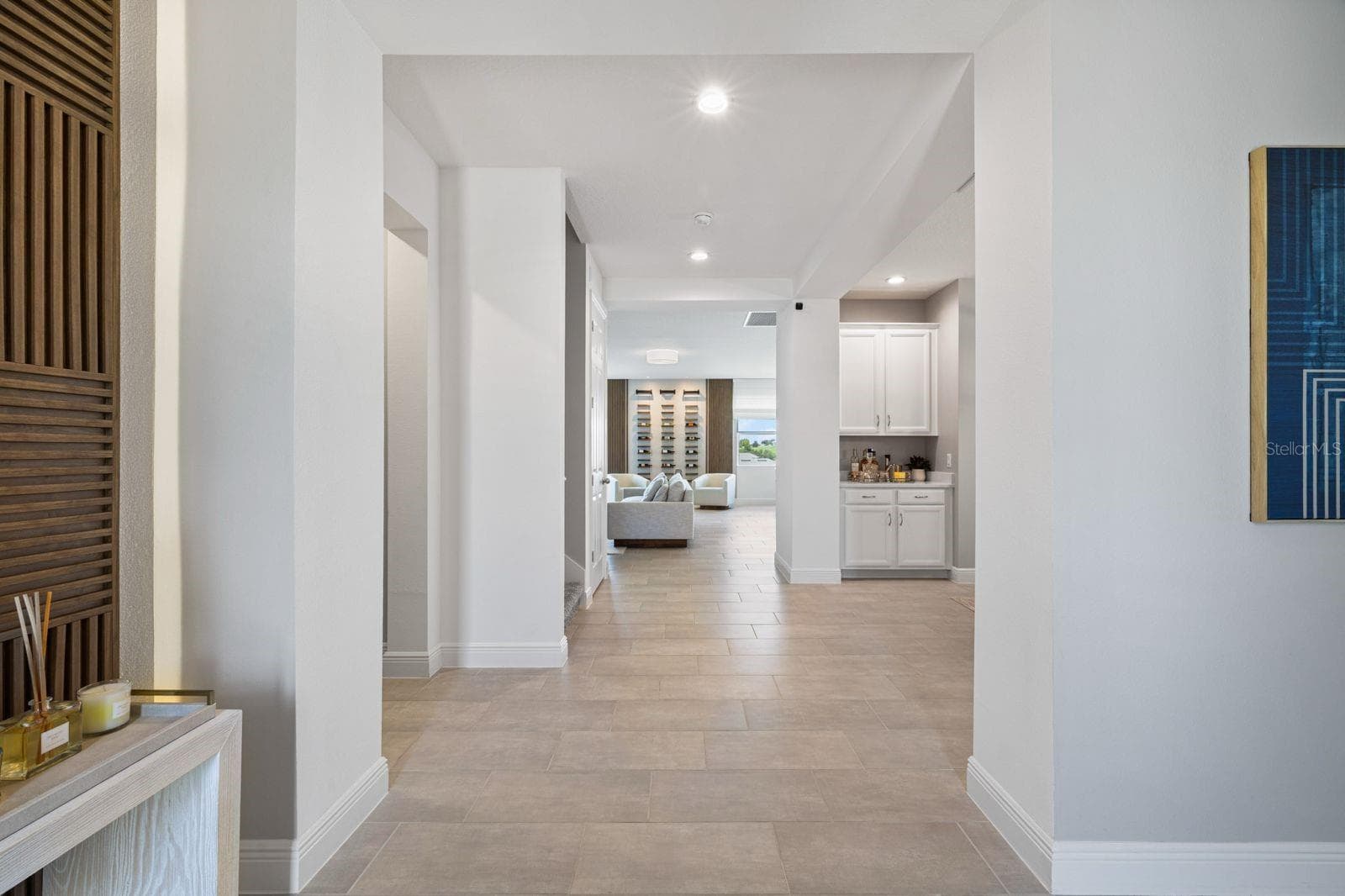399 CHEEOTA COURT — photo 4 of 53