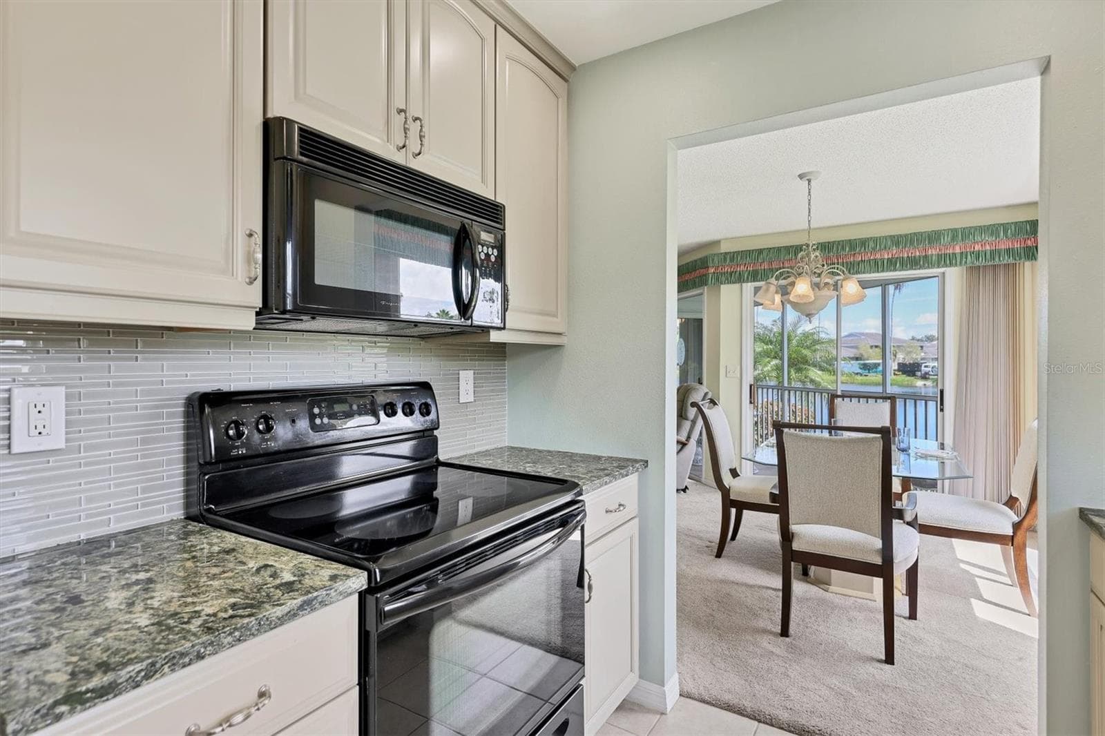 879 AUDUBON DRIVE — photo 8 of 64