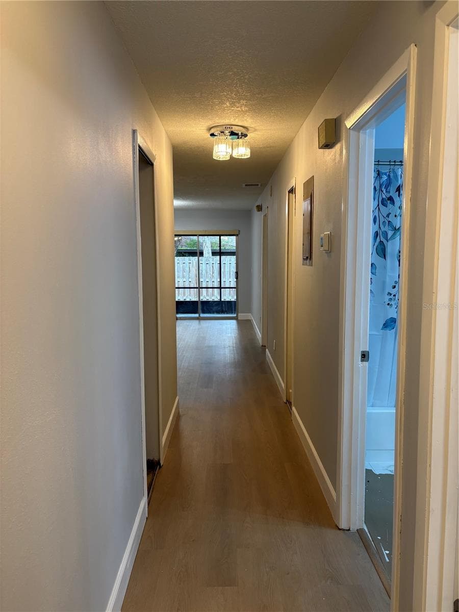 7733 COUNTRY PLACE — photo 4 of 21