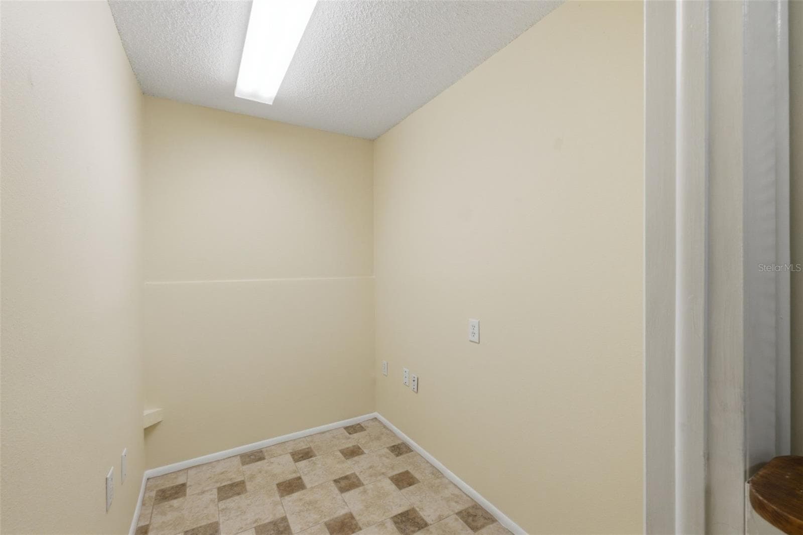 6525 PINE WALK DRIVE — photo 27 of 46