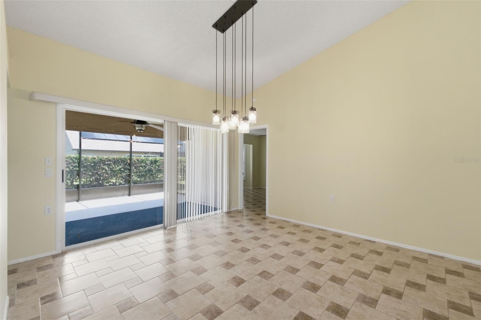 6525 PINE WALK DRIVE — photo 6 of 46