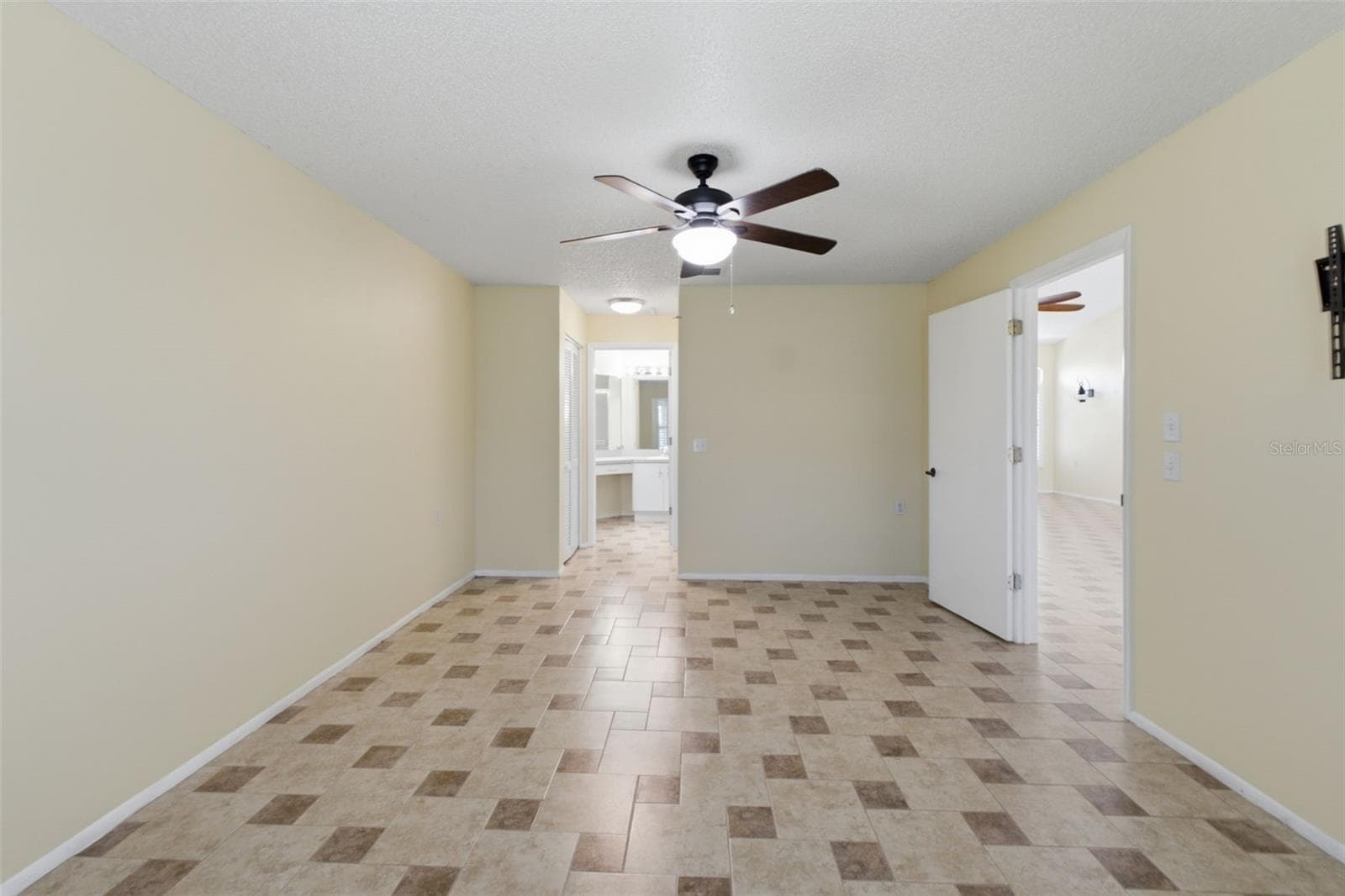 6525 PINE WALK DRIVE — photo 20 of 46