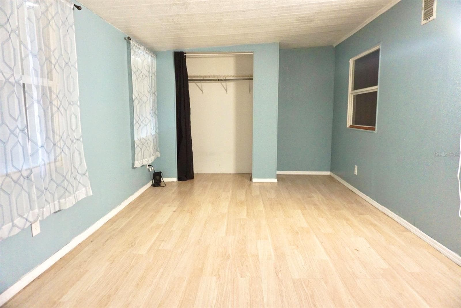 980 7TH STREET — photo 13 of 23