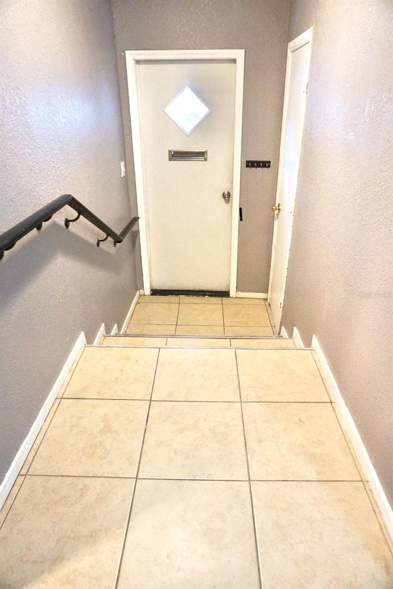 980 7TH STREET — photo 15 of 23