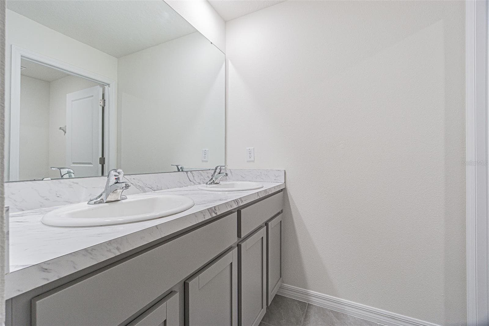 9213 MISSION BAY PL — photo 32 of 49