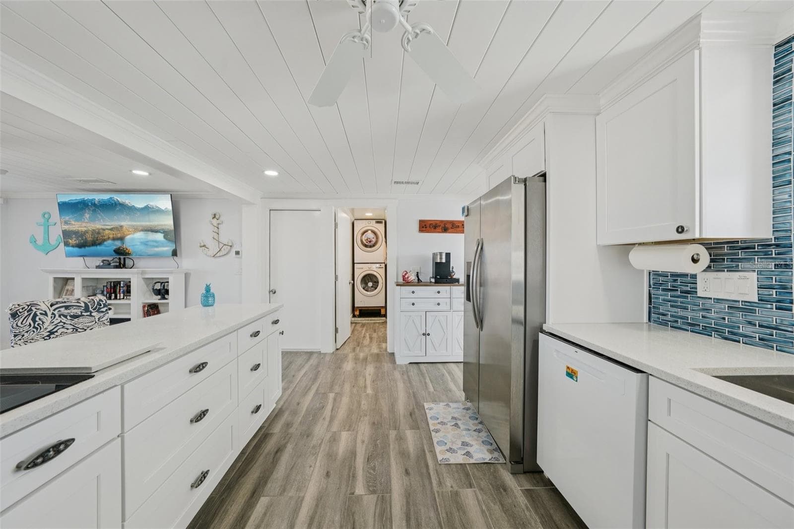 13700 LESLIE DRIVE — photo 29 of 84