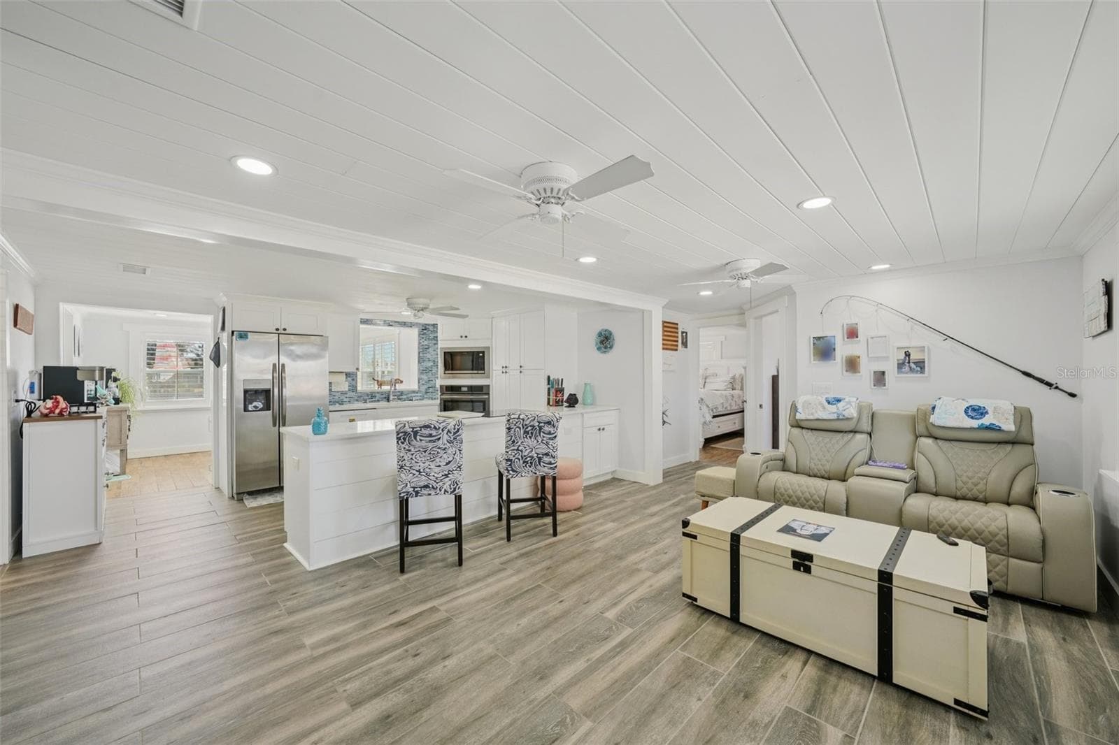 13700 LESLIE DRIVE — photo 7 of 84