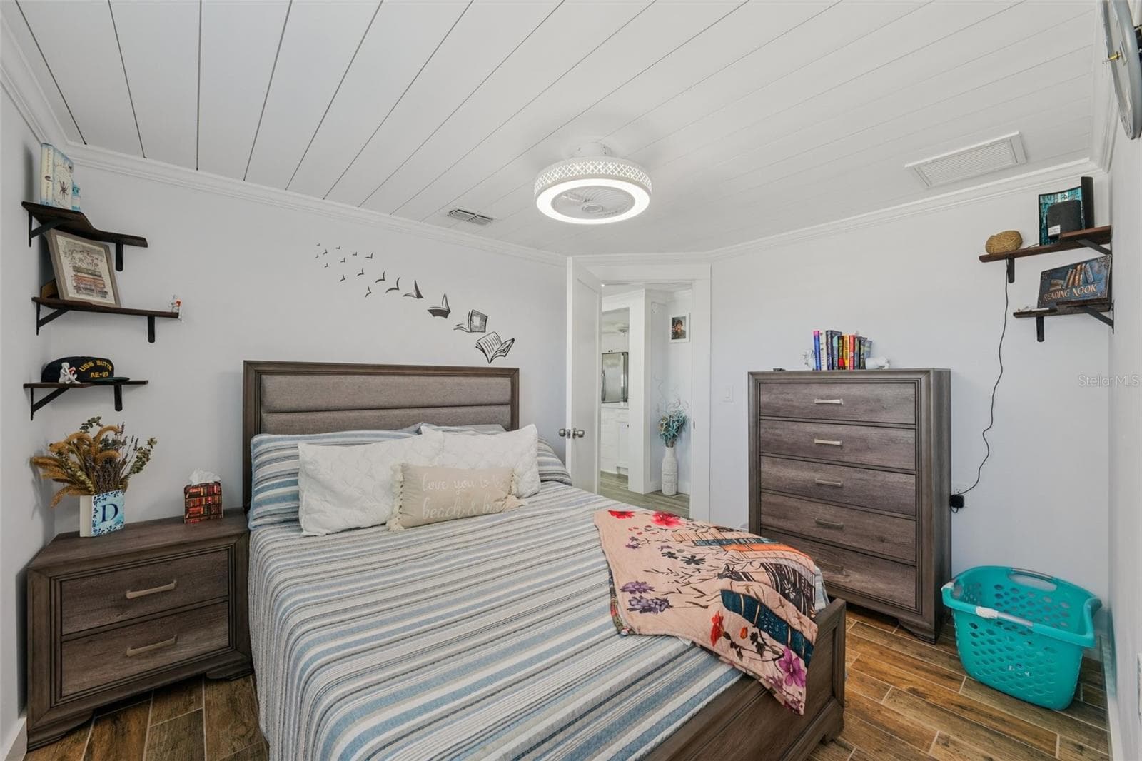 13700 LESLIE DRIVE — photo 42 of 84