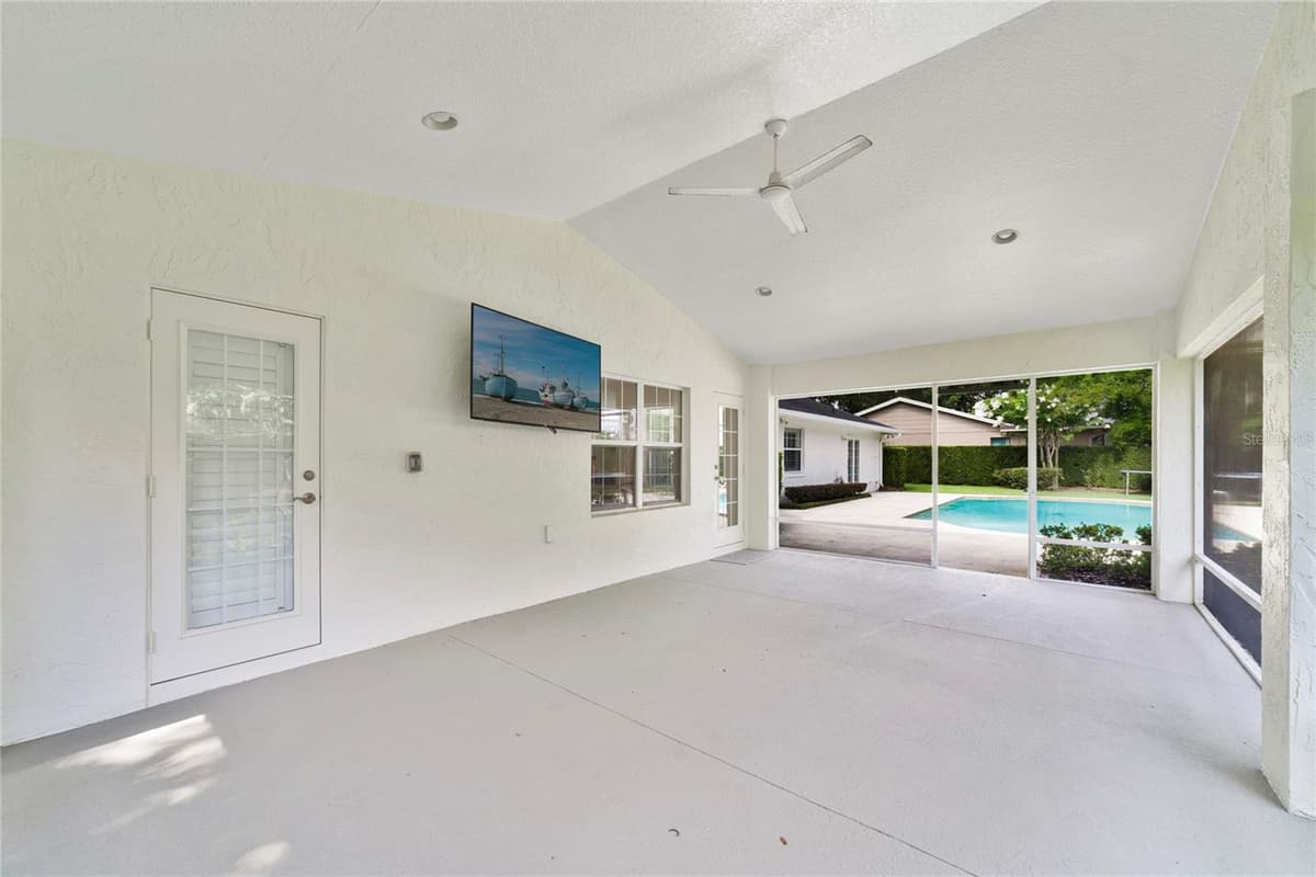 1615 KING ARTHUR CIRCLE — photo 36 of 44