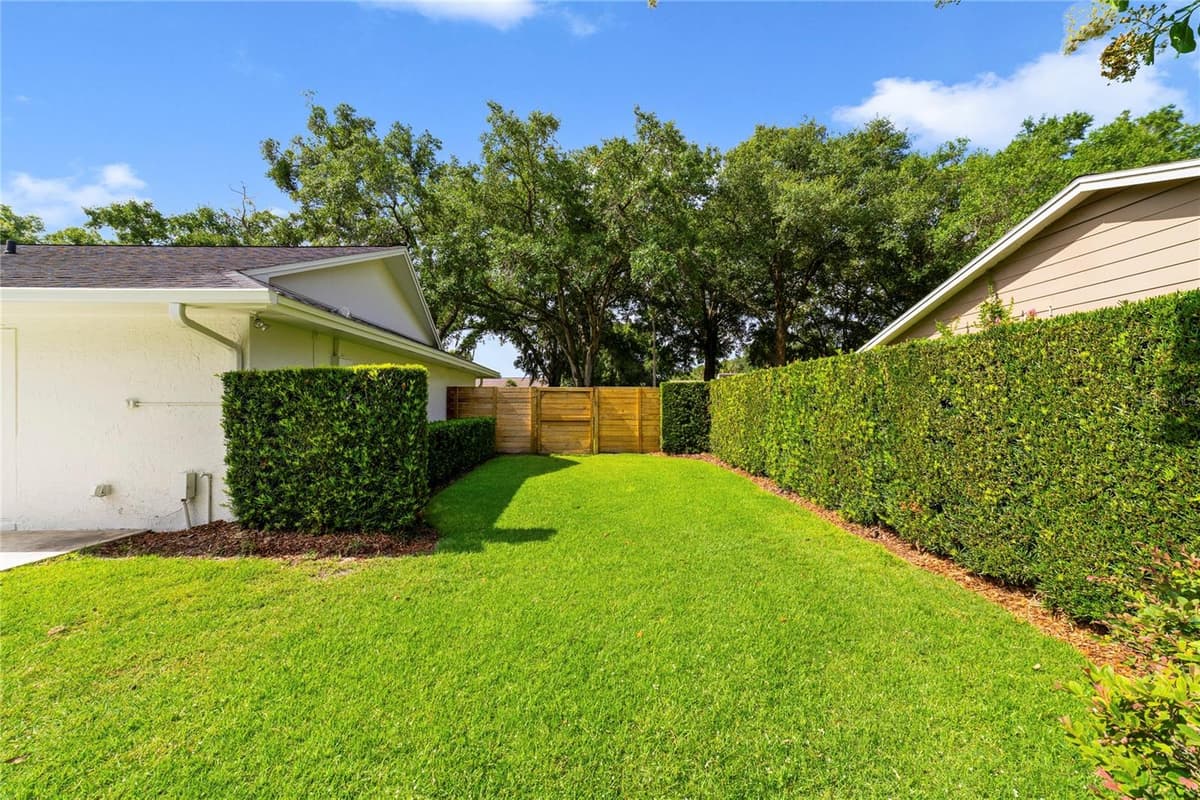 1615 KING ARTHUR CIRCLE — photo 42 of 44
