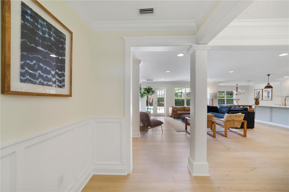 1615 KING ARTHUR CIRCLE — photo 4 of 44
