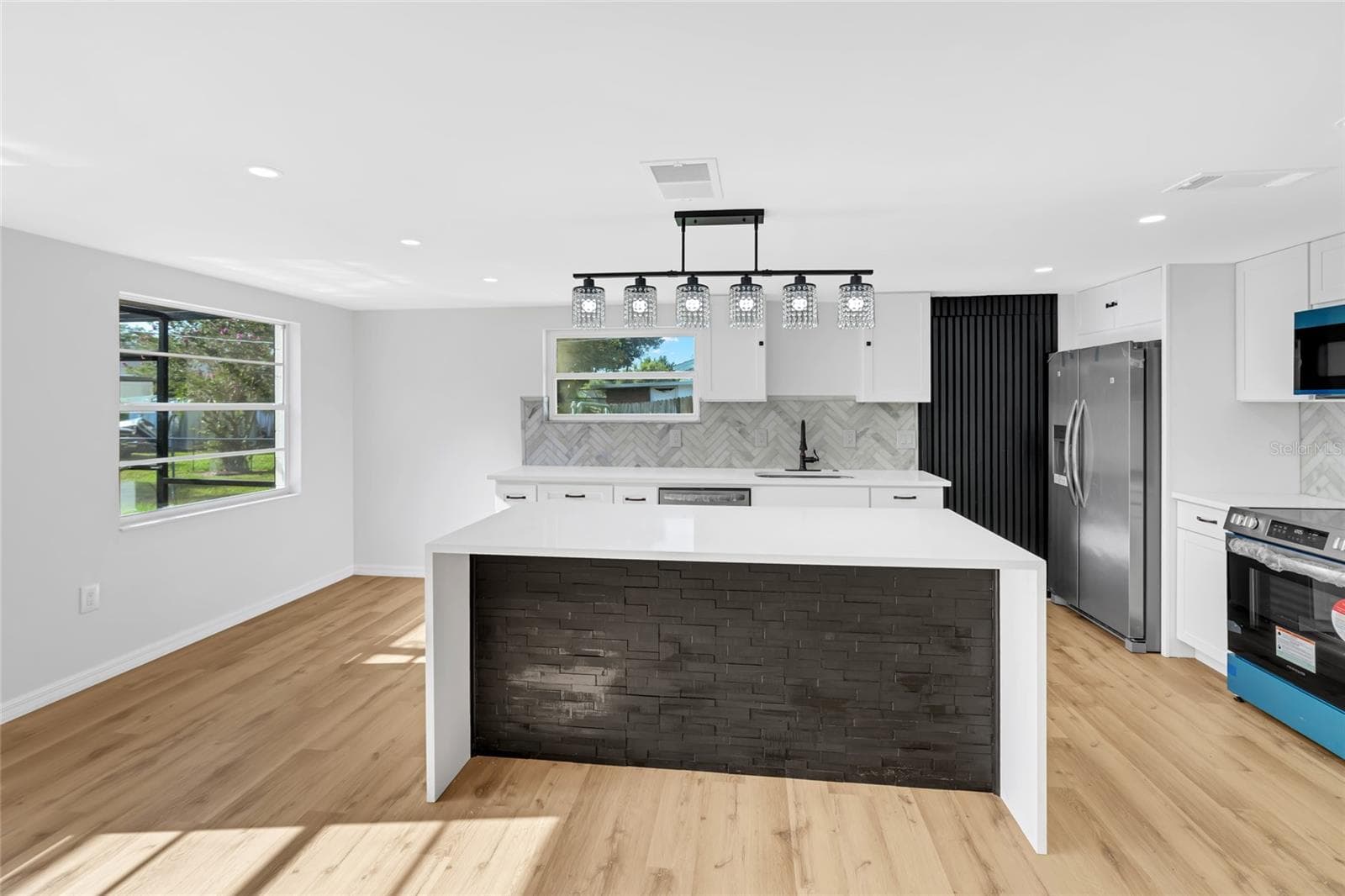 4603 ATLANTIC AVENUE — photo 18 of 51