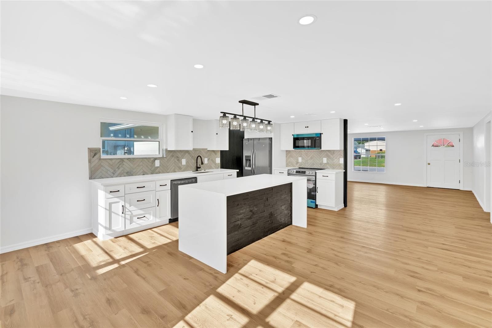 4603 ATLANTIC AVENUE — photo 19 of 51