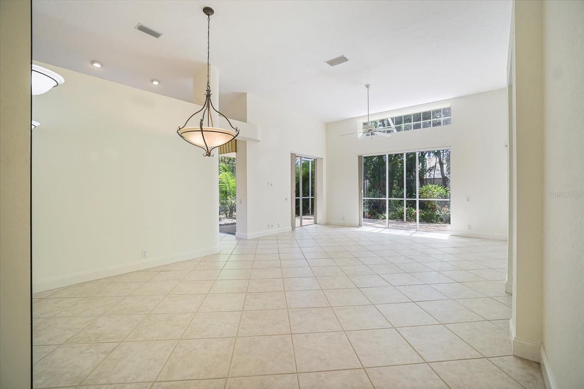 7159 VICTORIA CIRCLE — photo 14 of 58