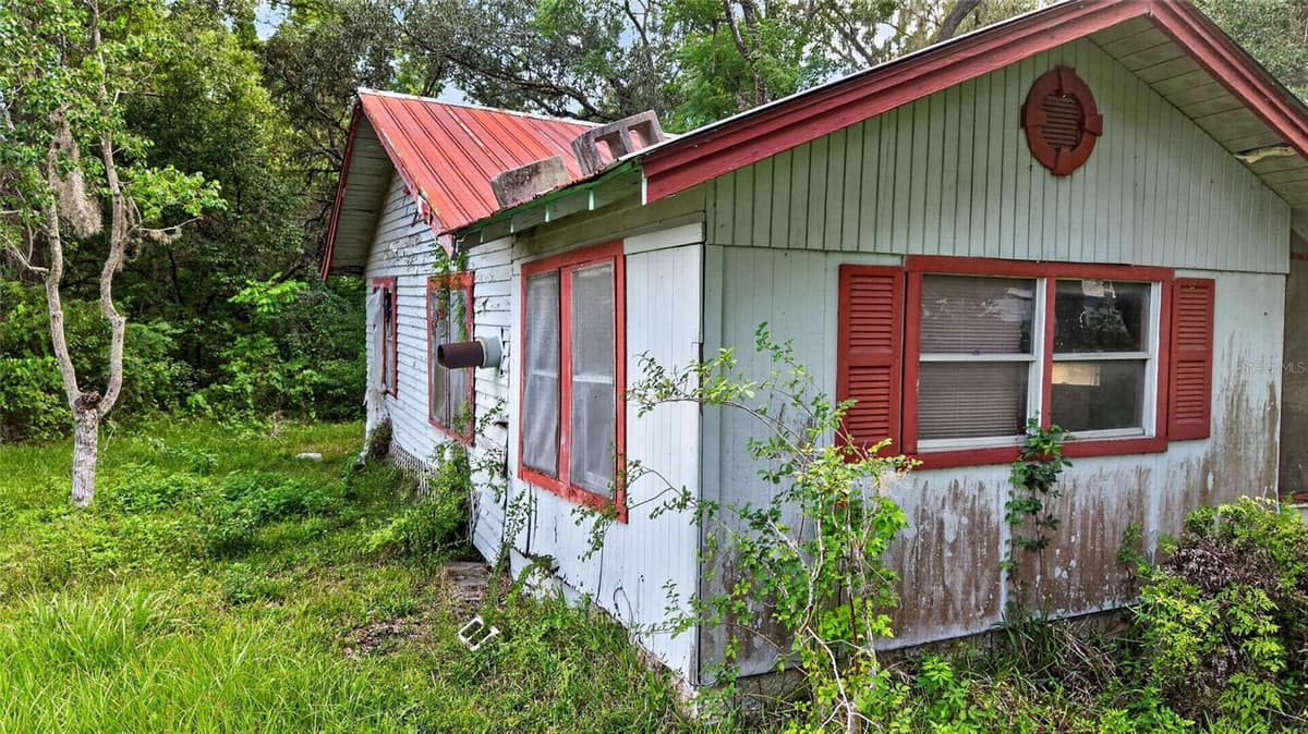 19370 FORT DADE AVENUE — photo 13 of 33