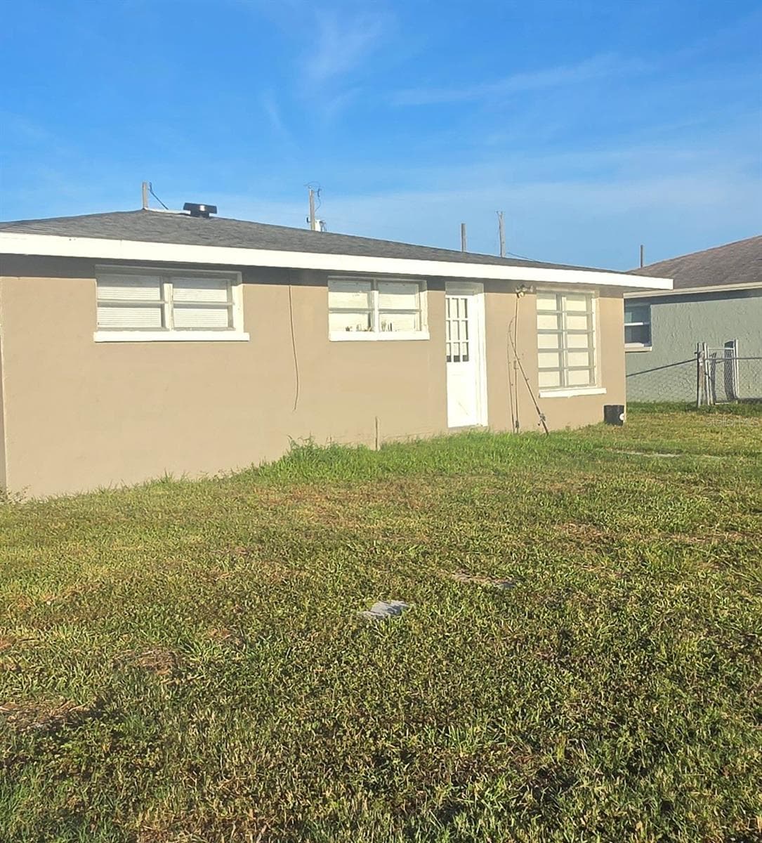 13913 BERKOWITZ AVENUE — photo 15 of 17