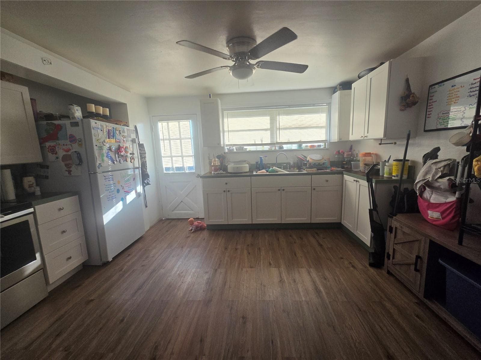 13913 BERKOWITZ AVENUE — photo 3 of 17