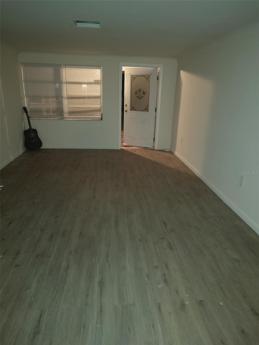 13913 BERKOWITZ AVENUE — photo 16 of 17