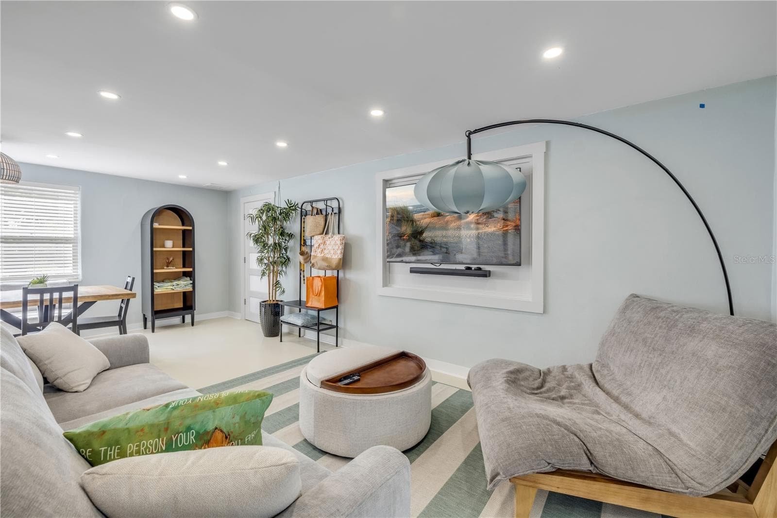 308 DUE EAST STREET — photo 10 of 90