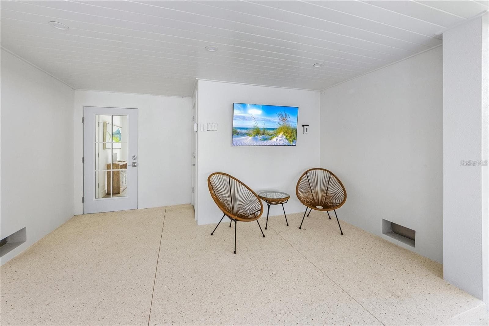 764 JACARANDA ROAD — photo 36 of 47