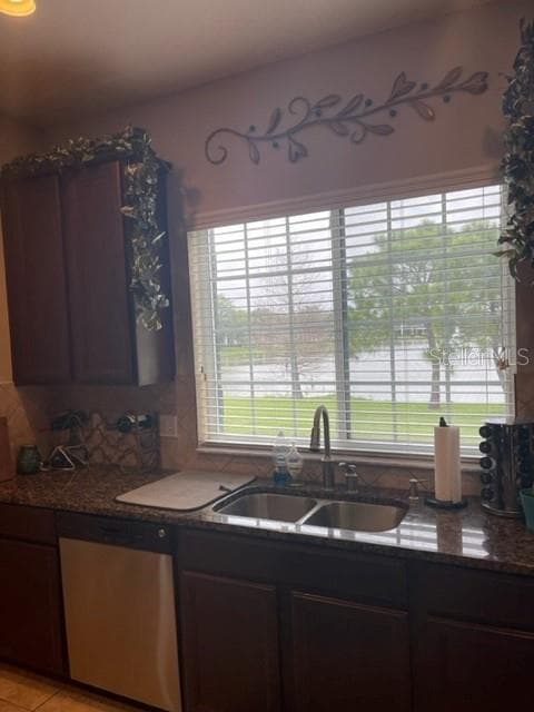 2526 PASSAMONTE DRIVE — photo 4 of 10
