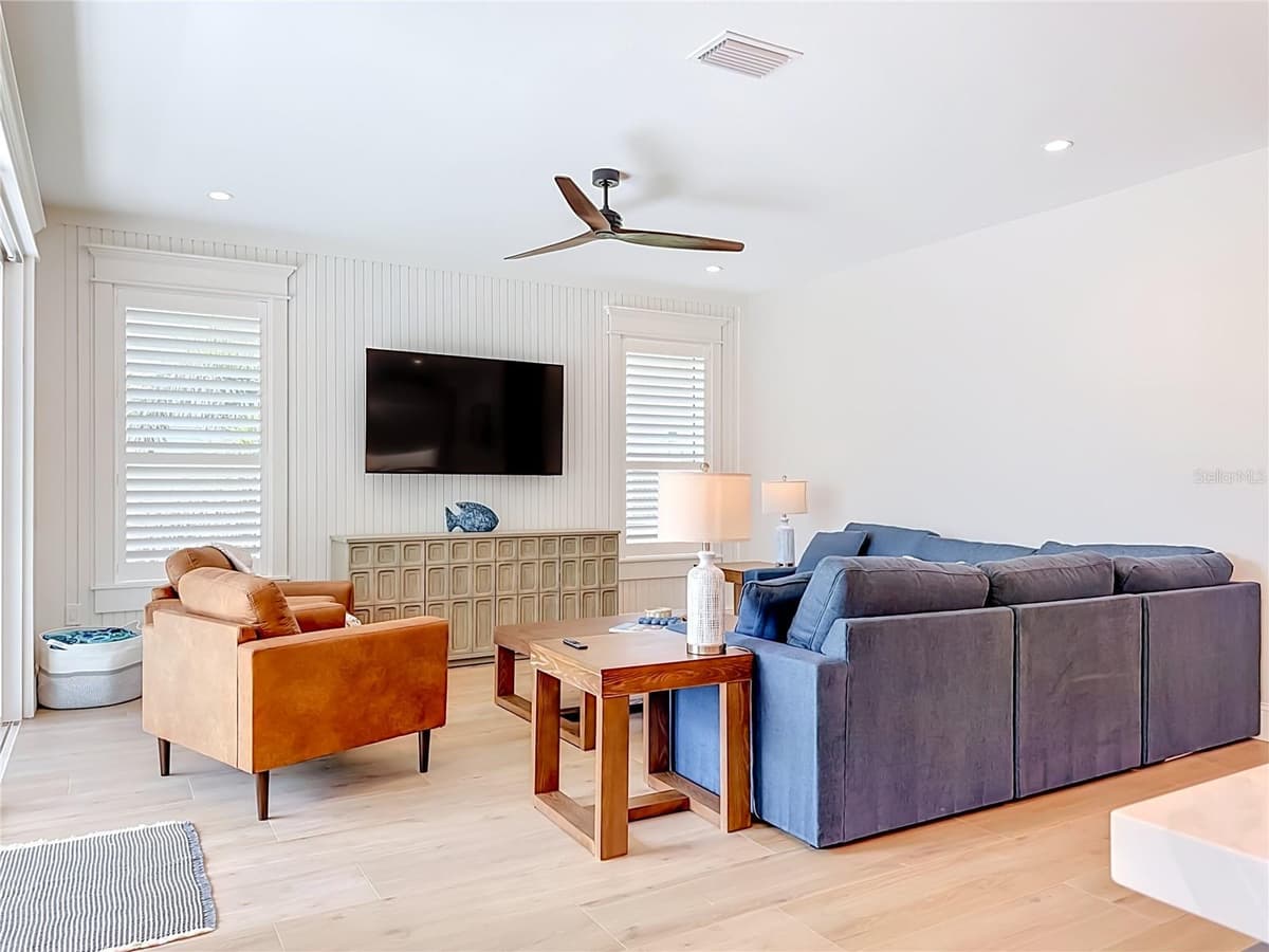 2918 GULF DRIVE — photo 9 of 92