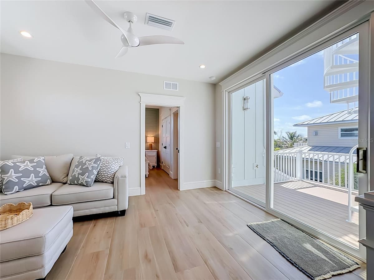 2918 GULF DRIVE — photo 25 of 92