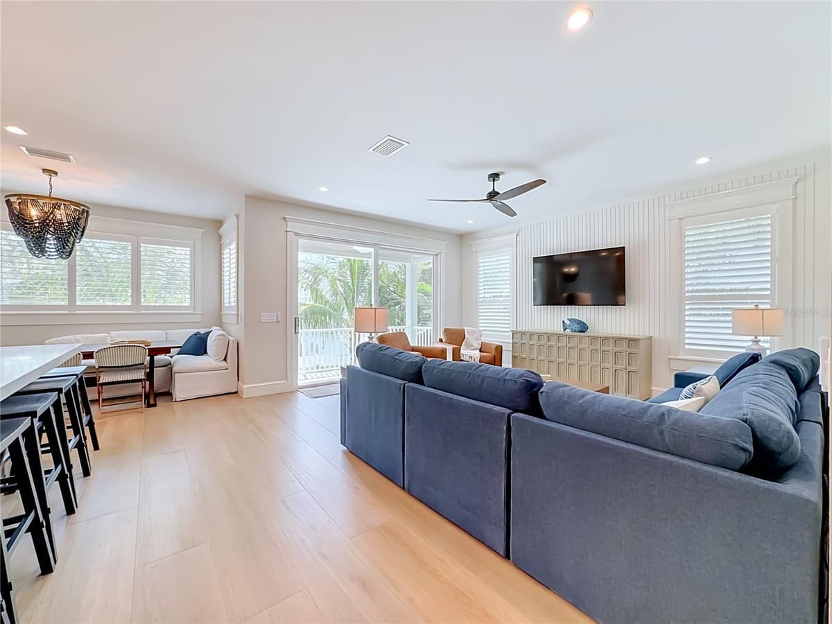 2918 GULF DRIVE — photo 6 of 92
