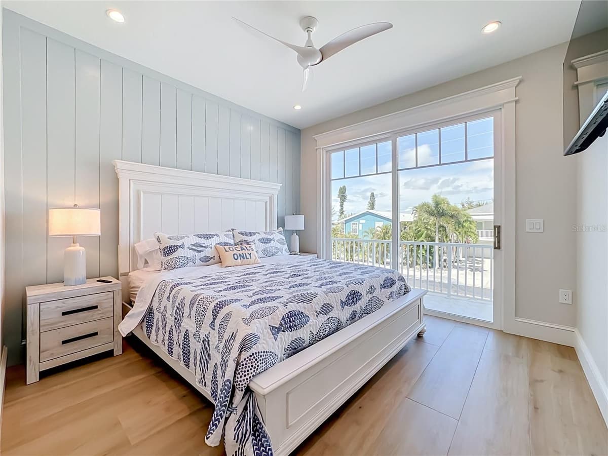 2918 GULF DRIVE — photo 35 of 92