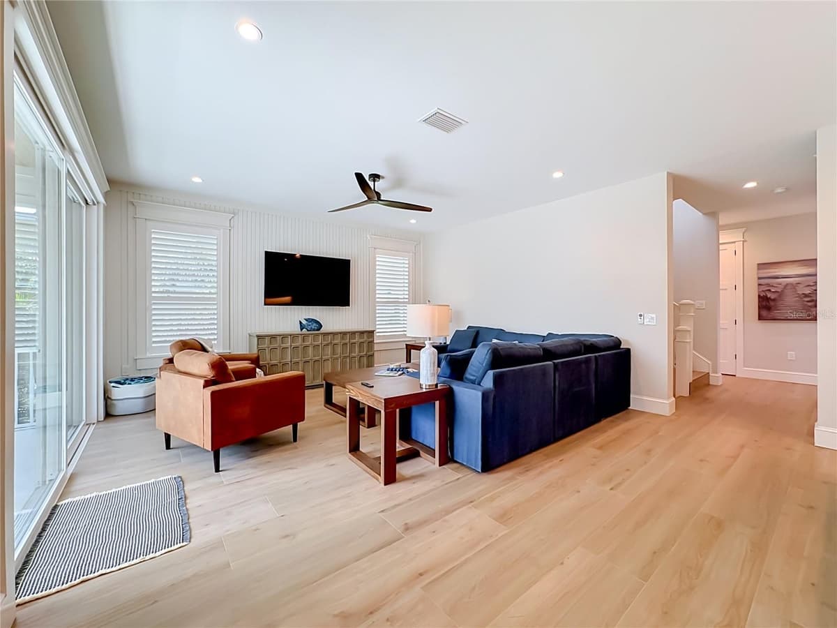 2918 GULF DRIVE — photo 8 of 92