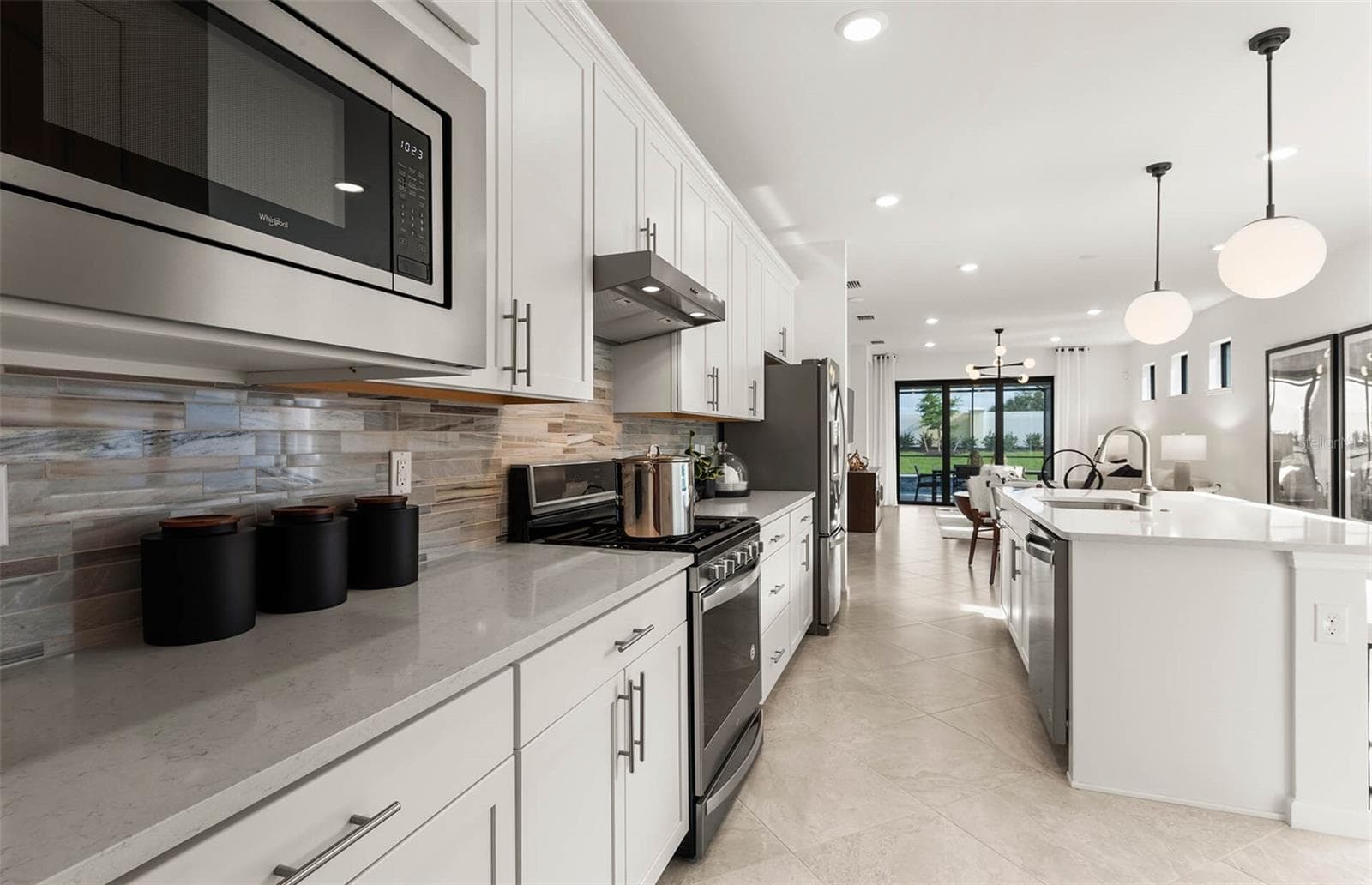 5011 COASTAL OAK COURT — photo 5 of 24