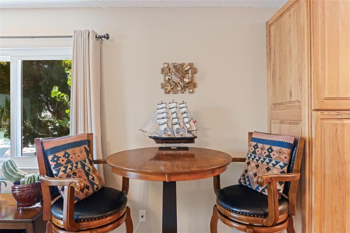 367 MADEIRA CIRCLE — photo 17 of 55