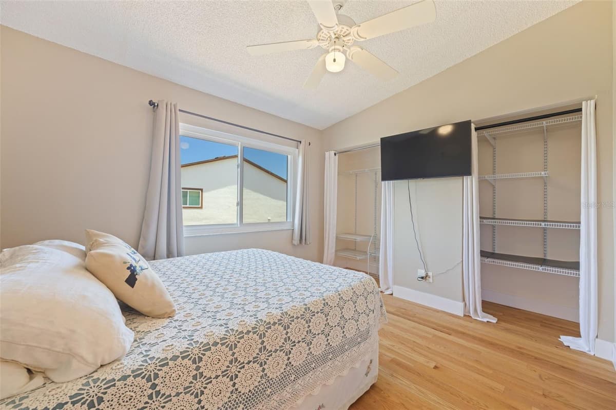 367 MADEIRA CIRCLE — photo 33 of 55